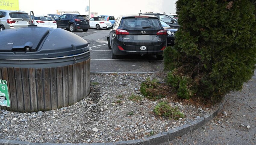  Der Mann beabsichtigte links in die Volksgartenstrasse einzubiegen. 