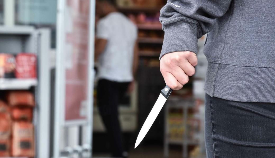 Unerkannt bleiben? Denkste: Räuber schon vor der Tat gefilmt