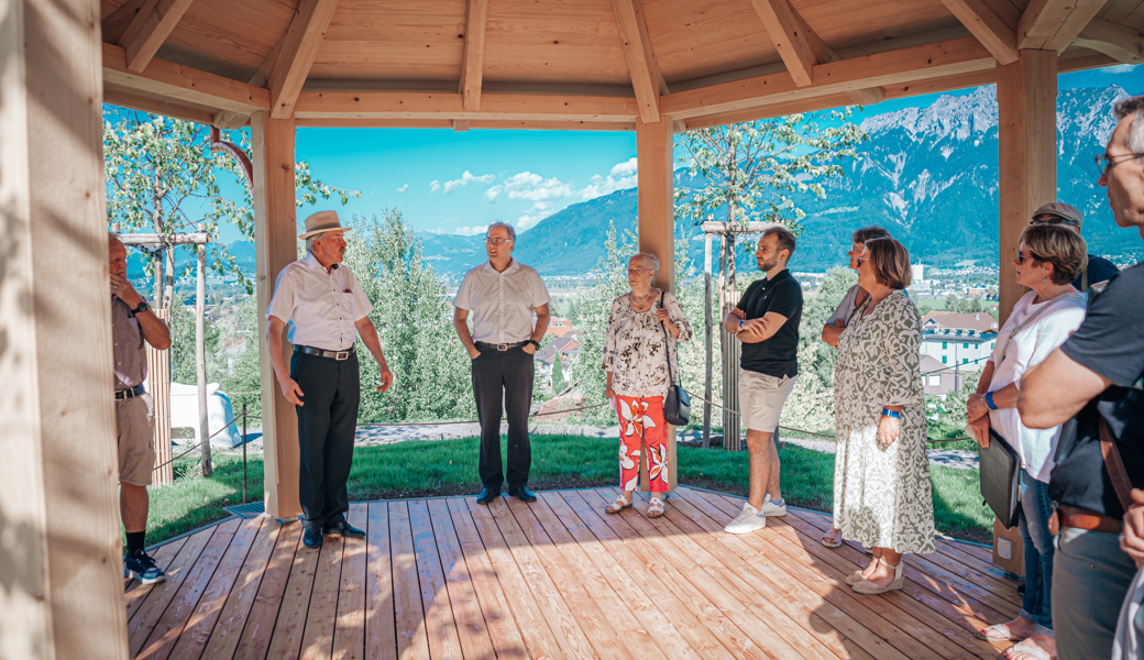 Der Pavillon in der «Landschaftssinnfonie» lädt für eine Zeit der Besinnung ein – eine Rast, etwas Ruhe für Körper, Geist und Seele.