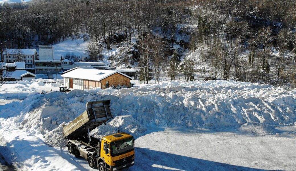  Schnee, so weit das Auge reicht: Der legendäre Schneeberg von Buchs, der erst am 18. April Geschichte war. 