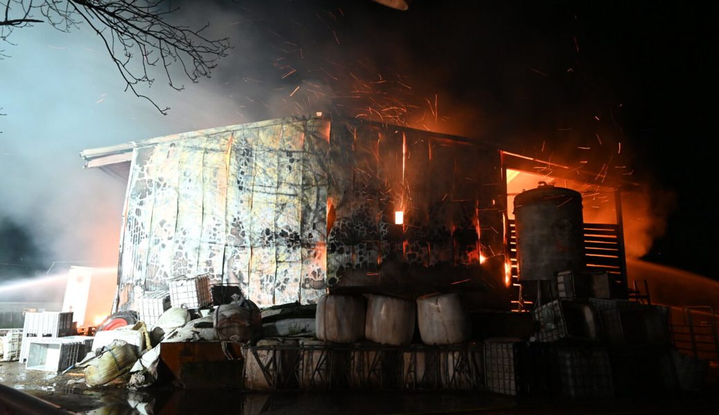  Stall in Vollbrand in Salez: Die Tiere konnten gerettet werden. 