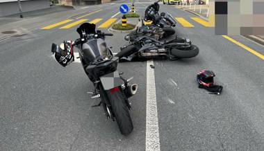 Unachtsamkeit: Drei Töfffahrer verunfallten auf der Bahnhofstrasse