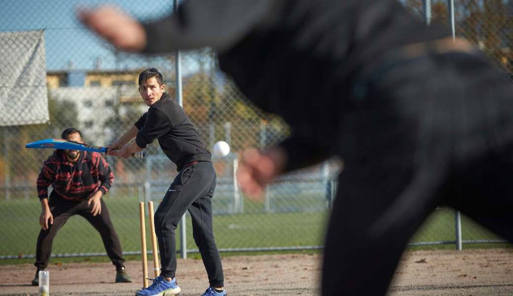 Amanullah Omar ist begeisterter Cricket-Spieler. 