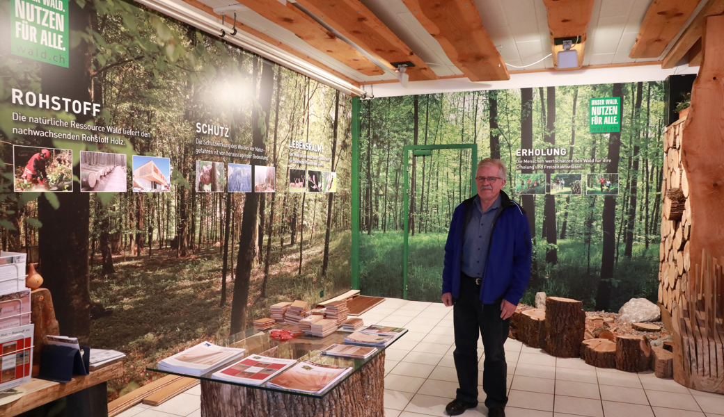 Für Ulrich Bernegger hat der Schweizer Wald viele Vorzüge und er setzt sich für dessen Erhalt ein. 