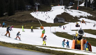 Warmwetterphase: Wildhauser Bergbahnen sind zuversichtlich, die Pisten retten zu können