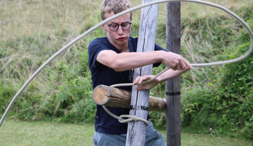 Jungpontonier Nathan Vetsch bereitet sich fokussiert auf den Heimwettkampf in Buchs vor.