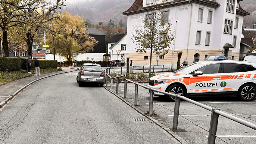 Die Polizei konnte dem Mann den Führerschein nicht mehr abnehmen - er hatte bereits gar keinen mehr.