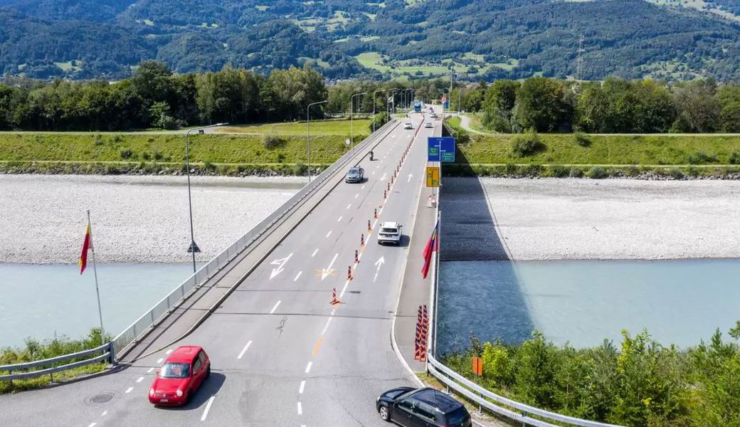 Im Jahr 2020 wurde auf der Rheinbrücke Vaduz-Sevelen ein Verkehrsversuch durchgeführt