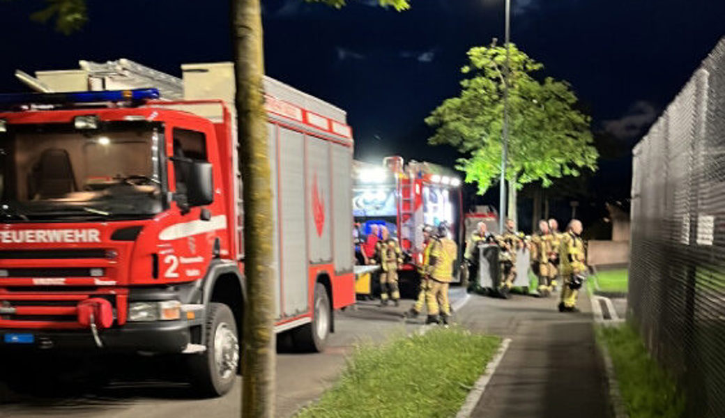  Die Feuerwehr rückte aus. 