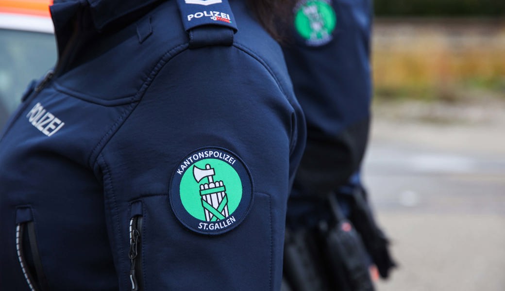 Die Polizei fuhr dem Schnellfahrer in einem Zivilfahrzeug nach.