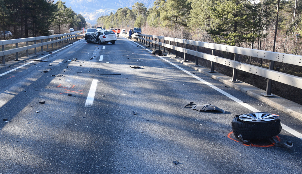 Heftiger Crash mit vier beteiligten Autos bei Landquart