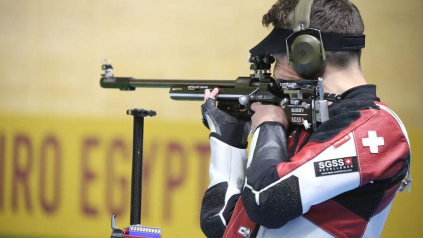  15. September: Sportschütze Christoph Dürr sichert sich an den Europameisterschaften in Wroclaw über 50 Meter liegend die Bronzemedaille im Einzelbewerb. Zwei Tage später erreichte der Gamser mit dem Team Schweiz erneut Rang drei (50 Meter Dreistellung). Zudem stand er im März erstmals an einem Weltcup im Final der besten acht (Rang sieben). 