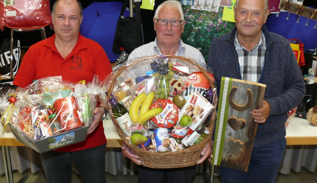 Das Jasspodest (von links): Roger Tremp (2.), Martin Grob (1.) und Erich Lusti (3.). 