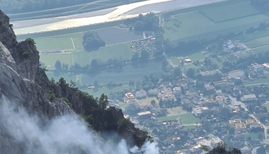 Unterhalb des Vaduzer Wanderwegs Fürstensteigs entfachte ein Brand