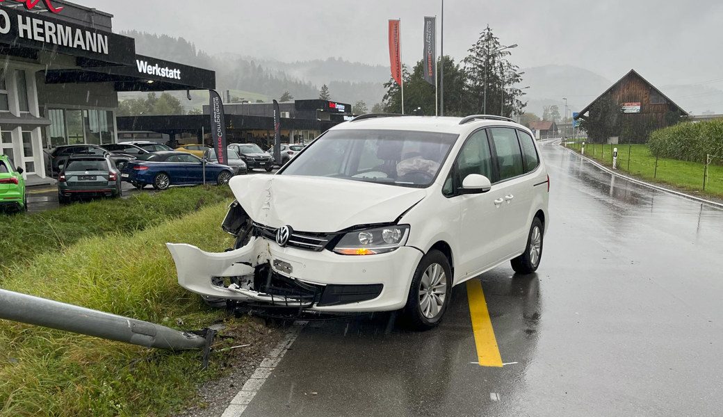 Der Fahrer musste den Ausweis auf der Stelle abgeben. 