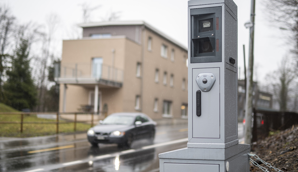  Geschwindigskeitsübertretungen im Visier: Eine der semistationären Messanlagen. 