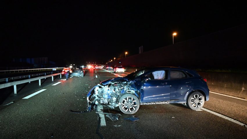  Eine Frau wurde beim Unfall verletzt. 