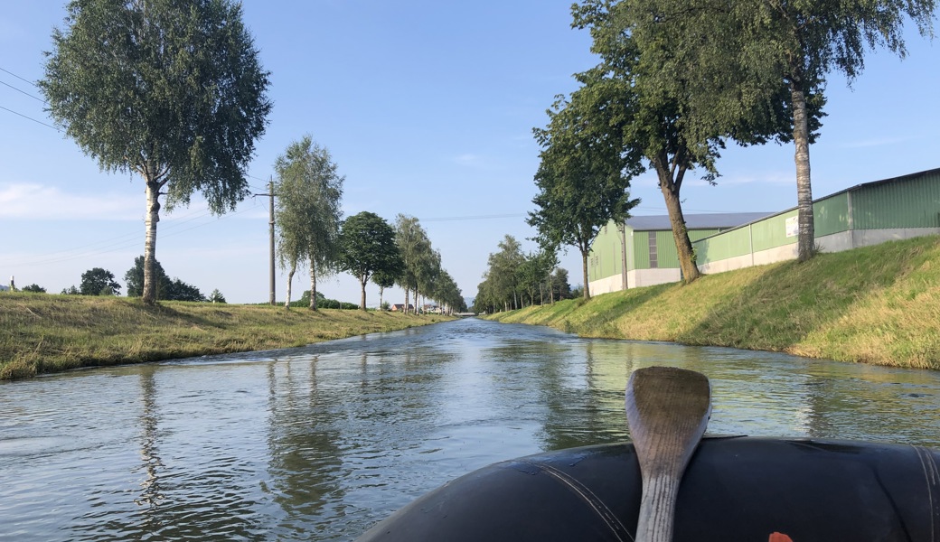 Fahrten mit dem Schlauchboot auf dem Rheintaler Binnenkanal sind beliebt. Diese sind nach der Realisierung des Hochwasserschutzprojekts weiterhin möglich.