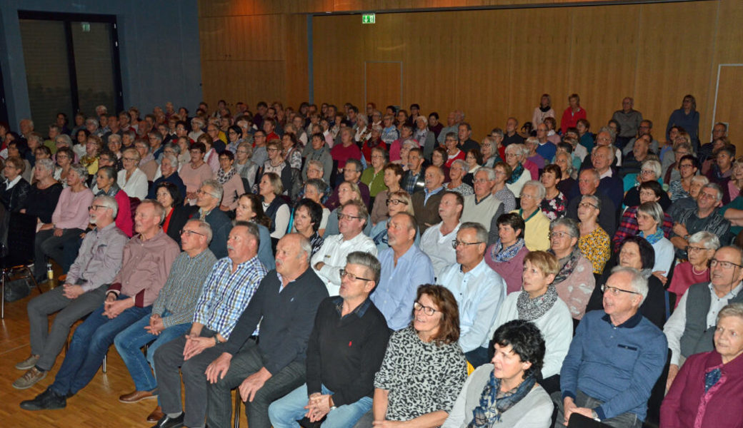  Am Donnerstag, 25. August, startet das Offene Singen in eine neue Ära mit dem Sängerbund Buchs und ihrem Dirigenten Christian Büchel. 