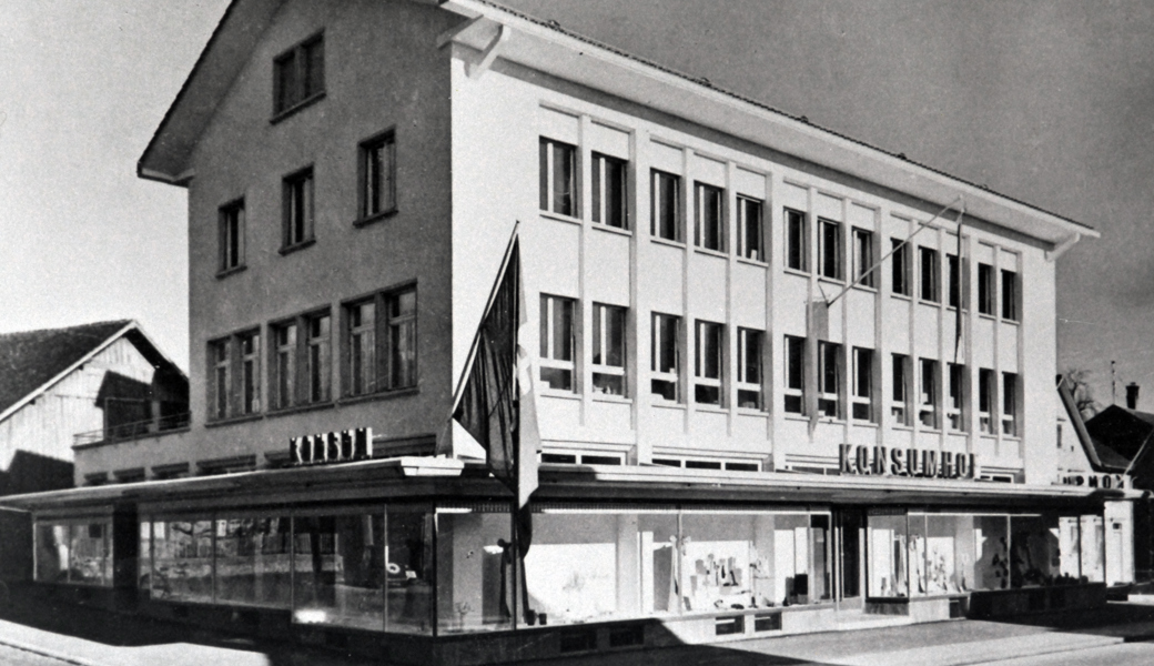 Der Konsumhof Buchs eröffnete sein neues Kaufhaus an der Bahnhofstrasse.