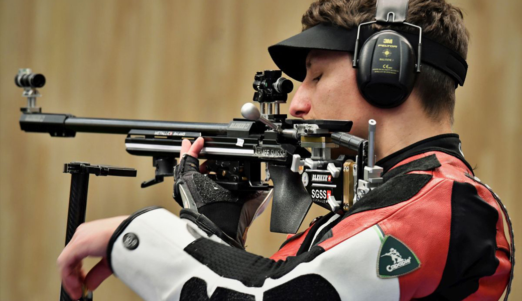 Christoph Dürr während des Dreistellungs-Finalwettkampf am Weltcup in Baku.