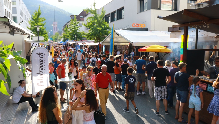 Am Buchserfest wird ein unterhaltsames Programm geboten.