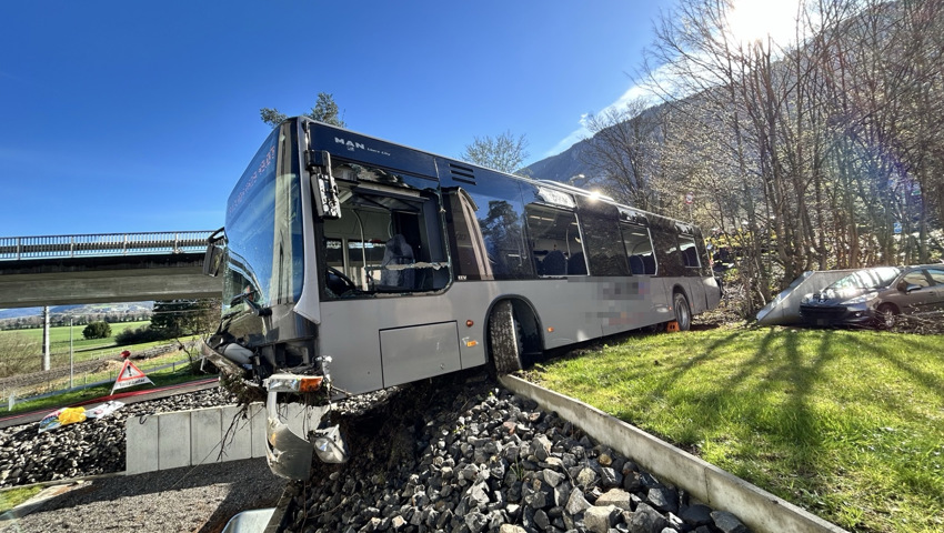 Die Fahrerin verletzte sich bei dem Unfall