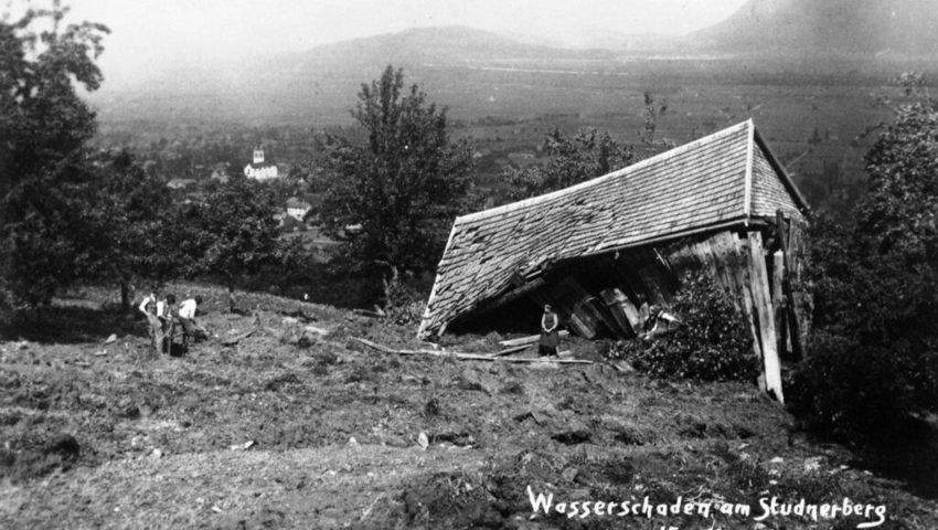  Das Wasser verwüstete einen grossen Teil Boden am Studnerberg, dort stand auch der zerstörte Stall.