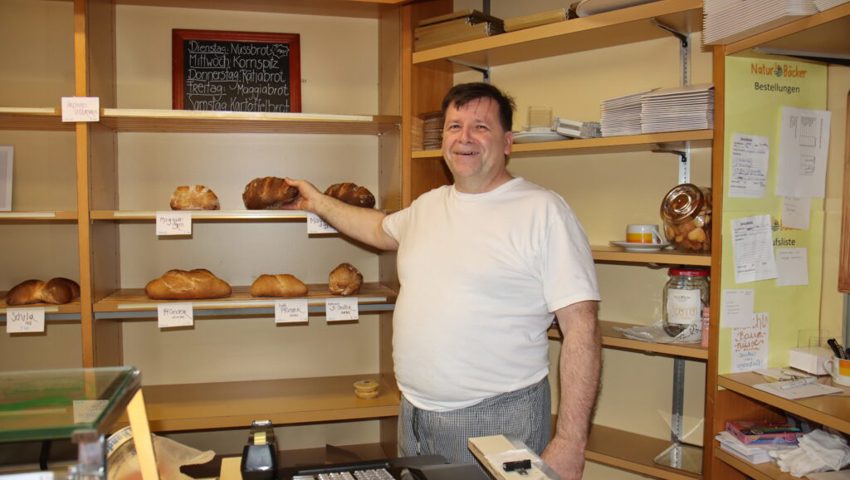  Als Ein-Mann-Betrieb im Nachteil: Markus Wanger, Naturbäckerei in Frümsen. 