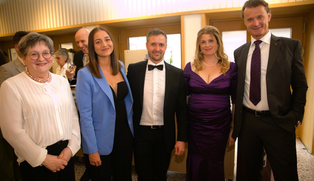 Marietheres Vogt (Präsidentin Lions Club Werdenberg), Noëlle Dettwiler, Tom Lüthi, Alexandra Gloor (OK-Präsidentin und Präsidentin pro futura Jugendstiftung) und Heinz Gloor.