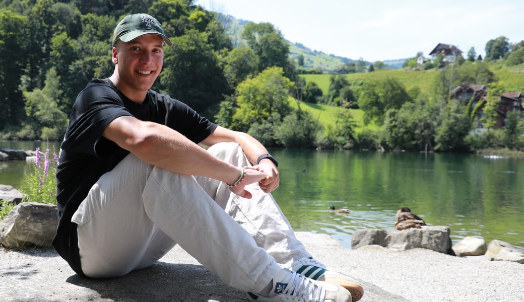 Ruhe vor dem Sturm: Noch trifft man Luca Gantenbein in der Region an. Doch schon bald reist er von Skicamp zu Skicamp, von Skirennen zu Skirennen.