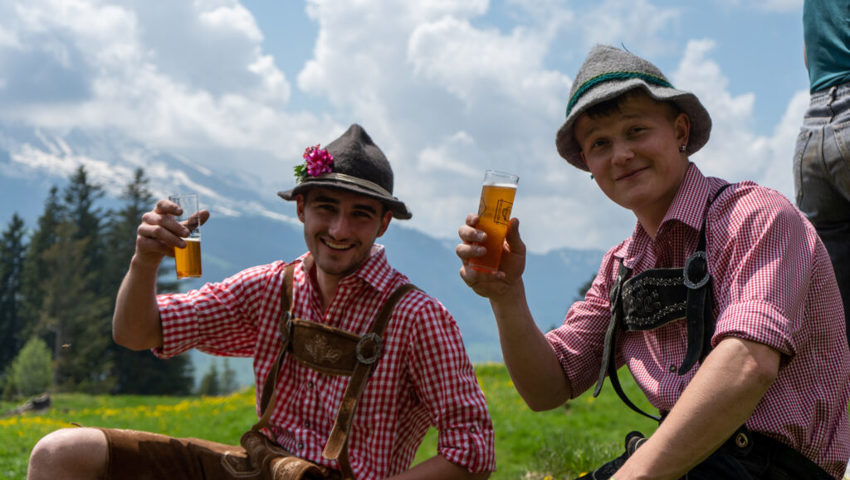  Prost: Ein Bier nach einer Wanderung schmeckt immer gut.