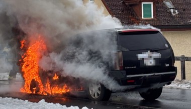 Totalschaden: Vollbrand eines parkierten Autos