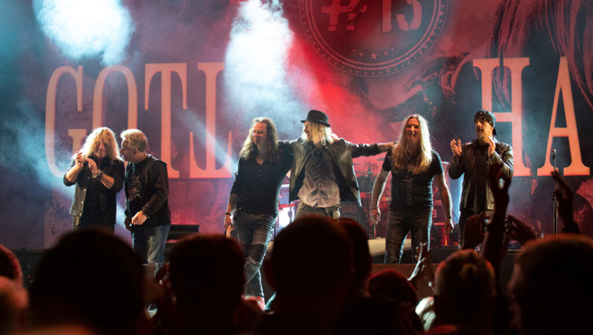  Rockmusik mit einer Prise Humor: Die Tessiner Band Gotthard genoss den Auftritt am Open Air Wildhaus. 