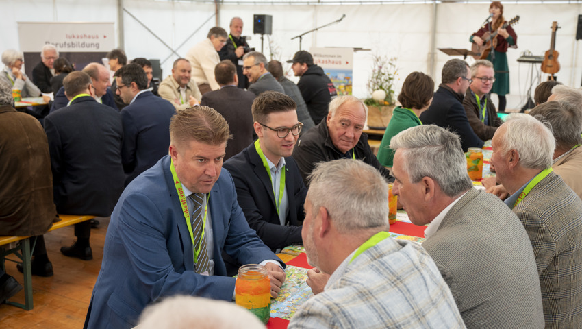 Christof Hartmann und Sascha Schmid im Gespräch mit Rolf Pfeifer und Andreas Bernold.